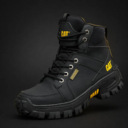Botas Cat Raptor todo terreno de moda de la marca KaJota, diseño robusto y resistente para actividades al aire libre.
